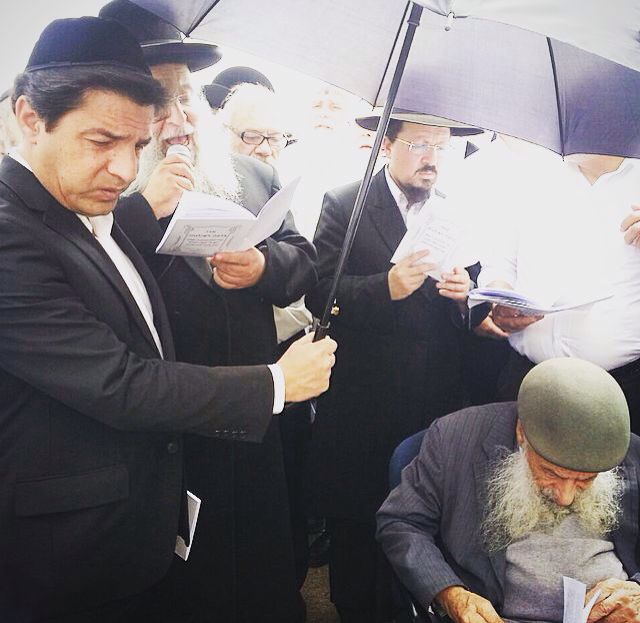 תיעוד: המקובלים ב"ברכת האילנות" בגבעון