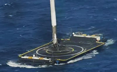 טיל "רב פעמי" שהוביל ציוד לחלל נחת על הים