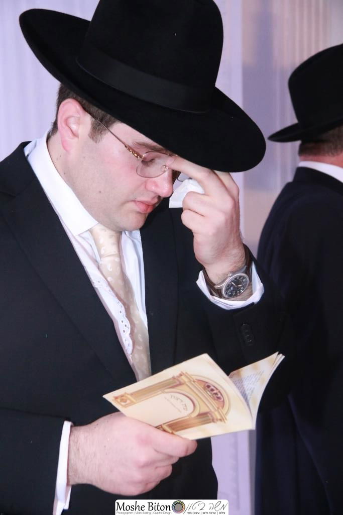 זה קרה: מוישי רוט הסולן של 'המנגנים' התחתן • גלריה