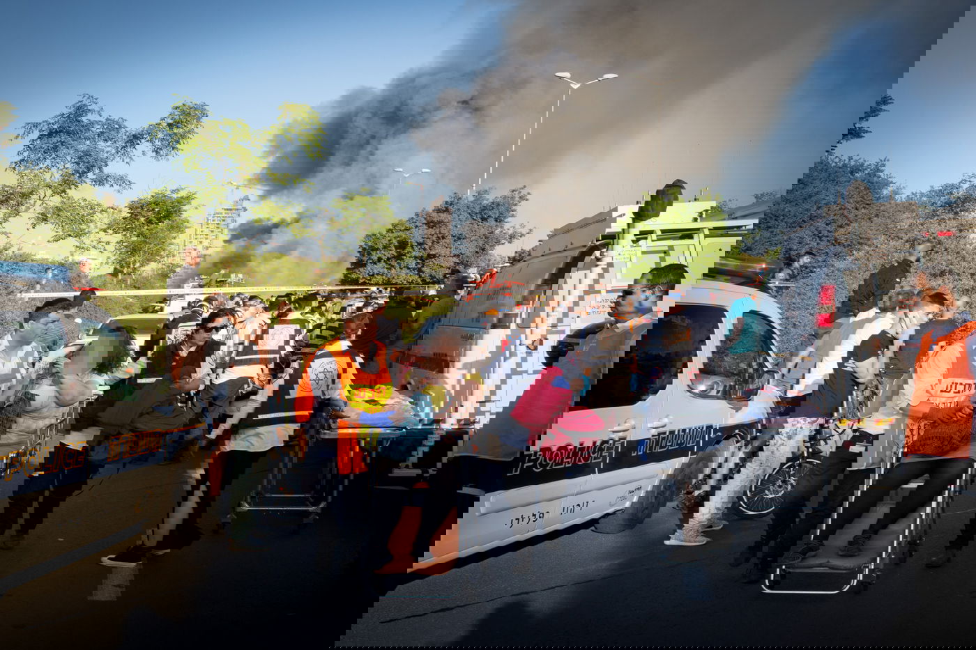 דם, אש ועשן: תיעוד מזירת הפיגוע בירושלים