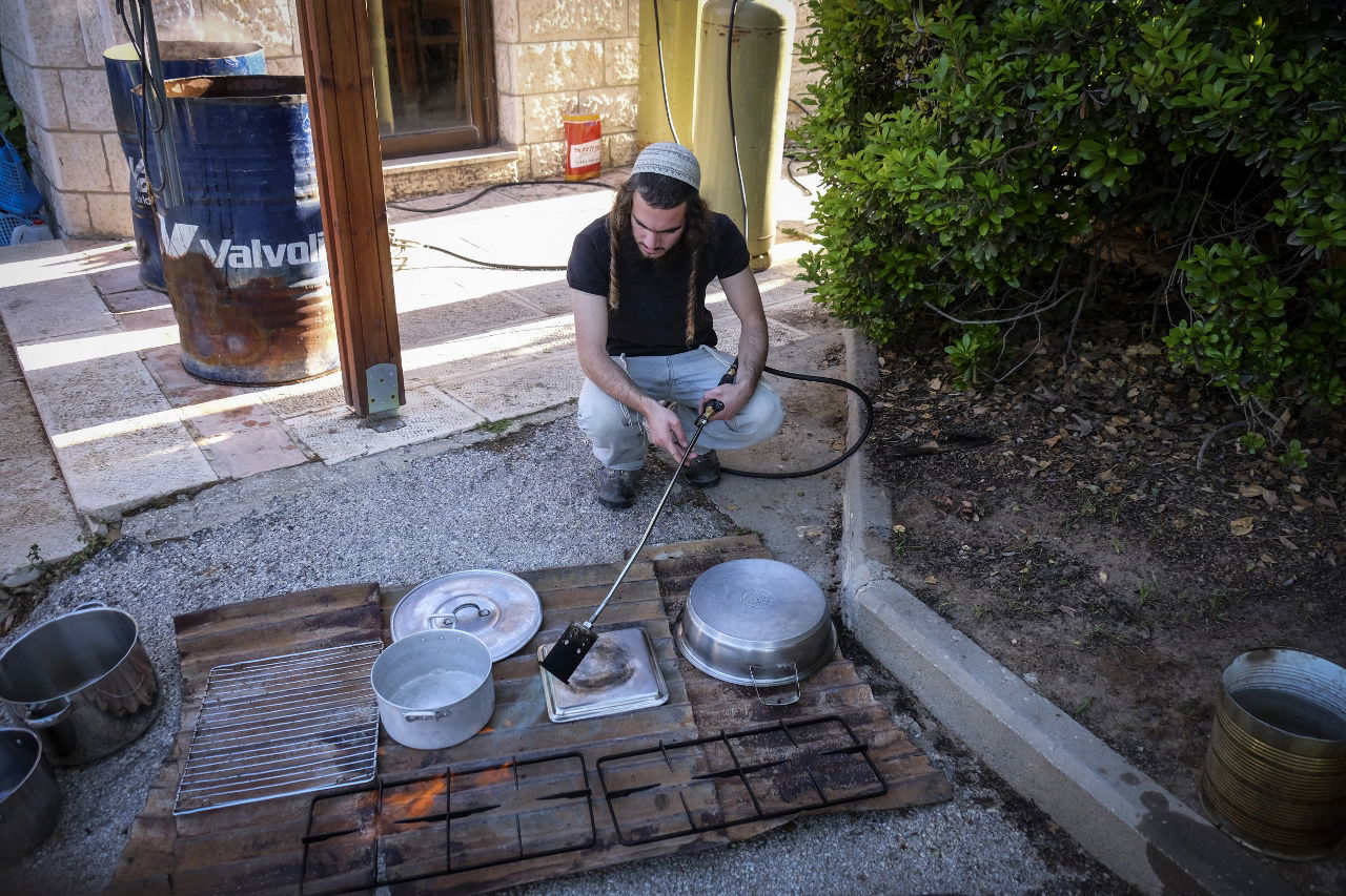 צפו בתיעוד: האם זו המצה הגדולה בעולם?