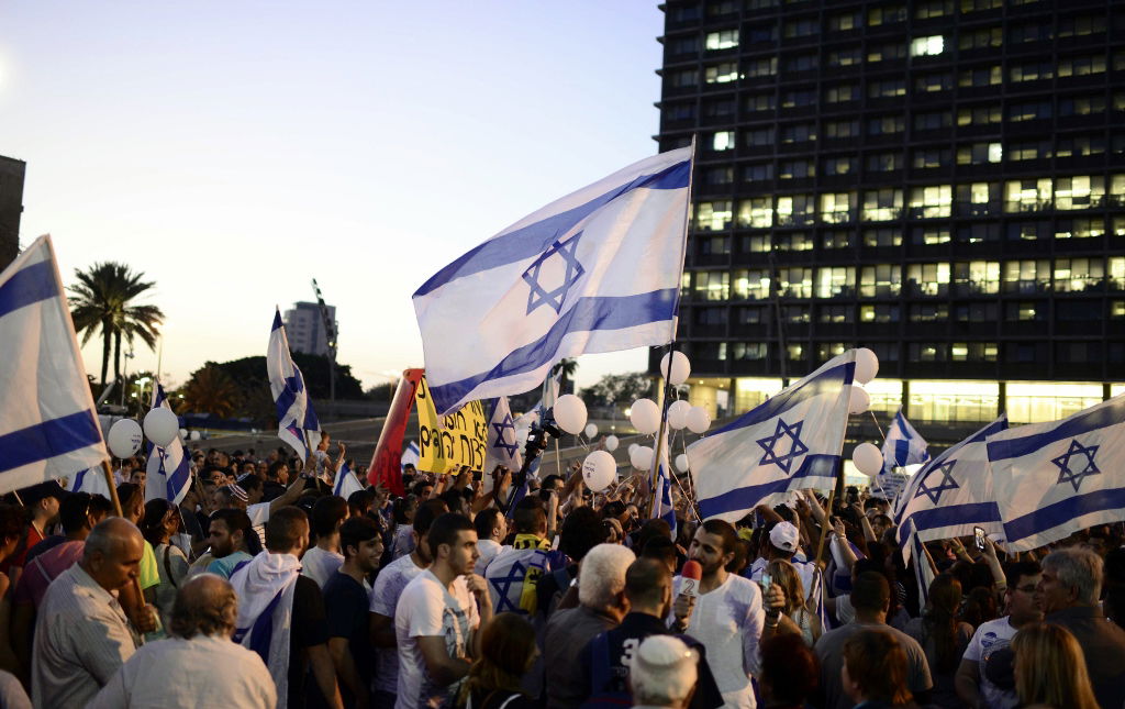 צפו: אלפים השתתפו בעצרת התמיכה בחייל אלאור אזריה