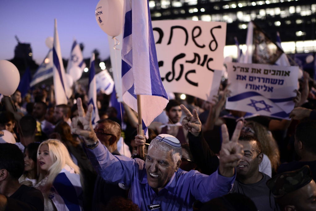 צפו: אלפים השתתפו בעצרת התמיכה בחייל אלאור אזריה