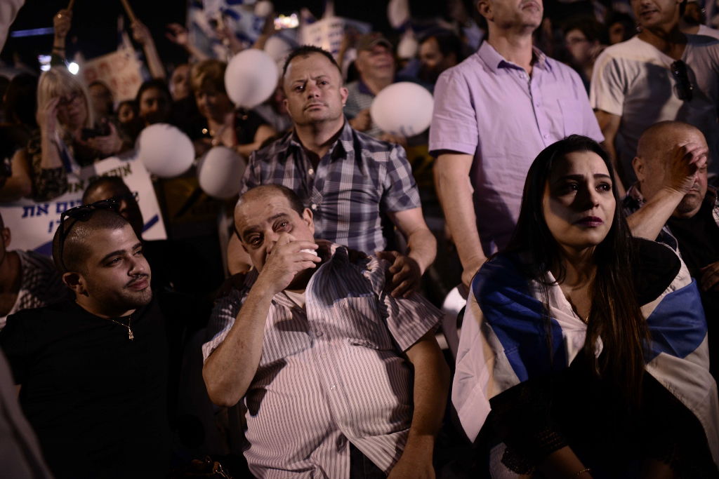 צפו: אלפים השתתפו בעצרת התמיכה בחייל אלאור אזריה