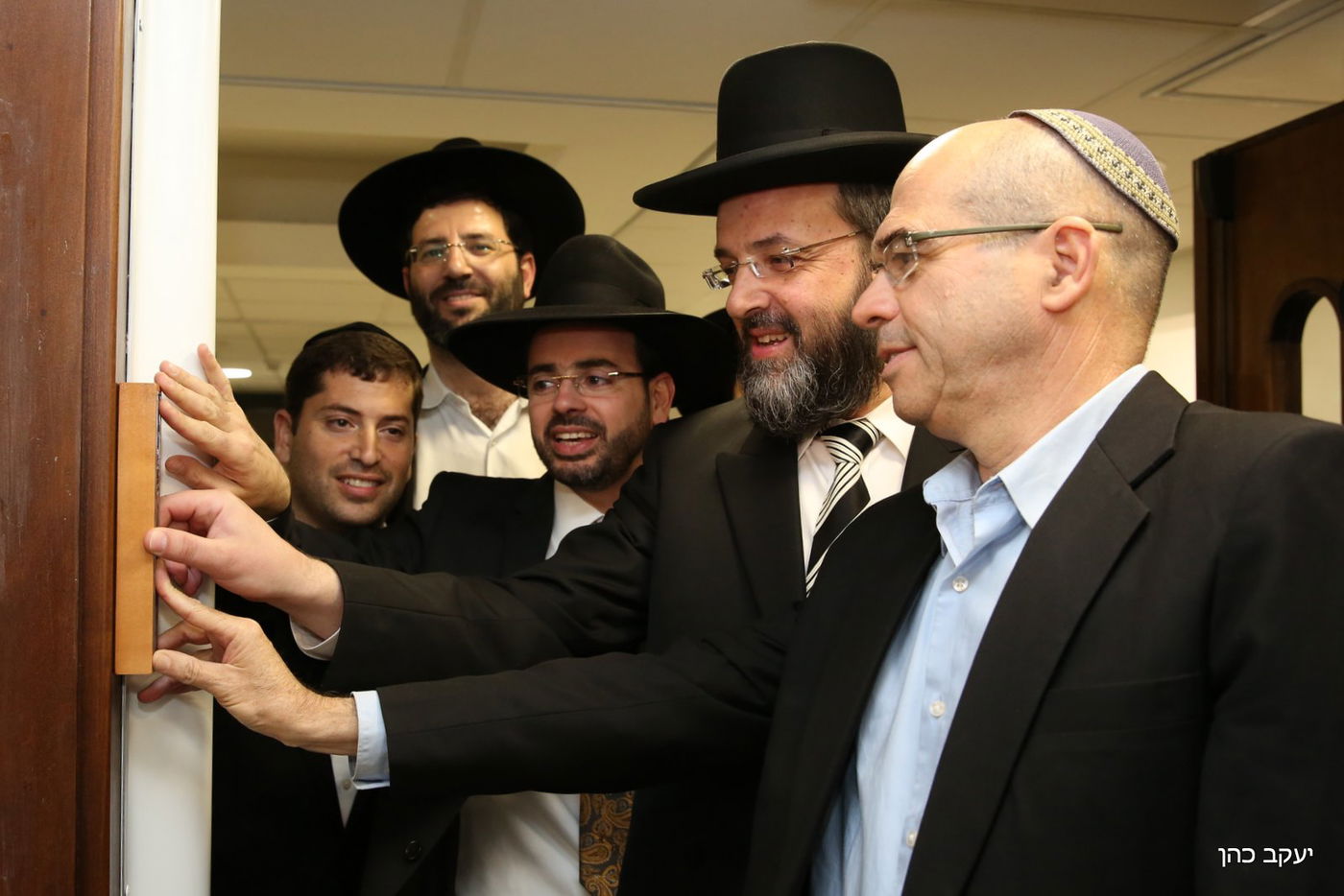 פתח תקווה עושה כבוד לתורה: בית כנסת על שם מרן הגר"ע יוסף