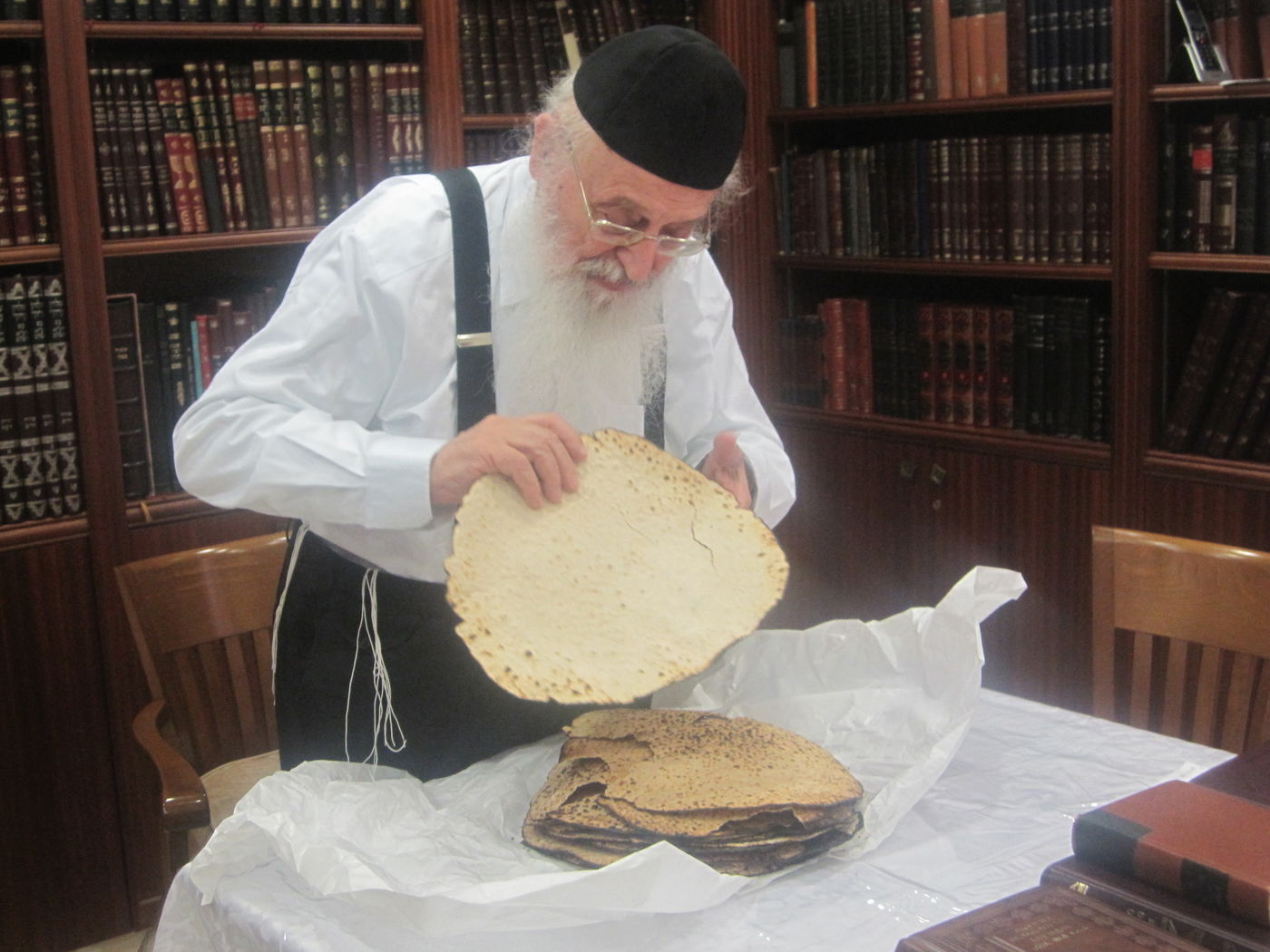 הגאון רבי מאיר צבי ברגמן והמצות