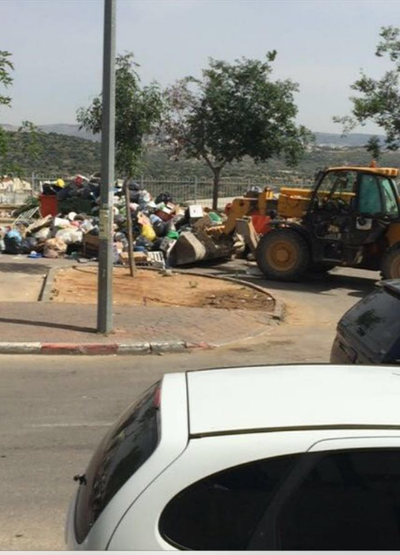 ערב חג הפסח: ערמות של זבל ברחובות