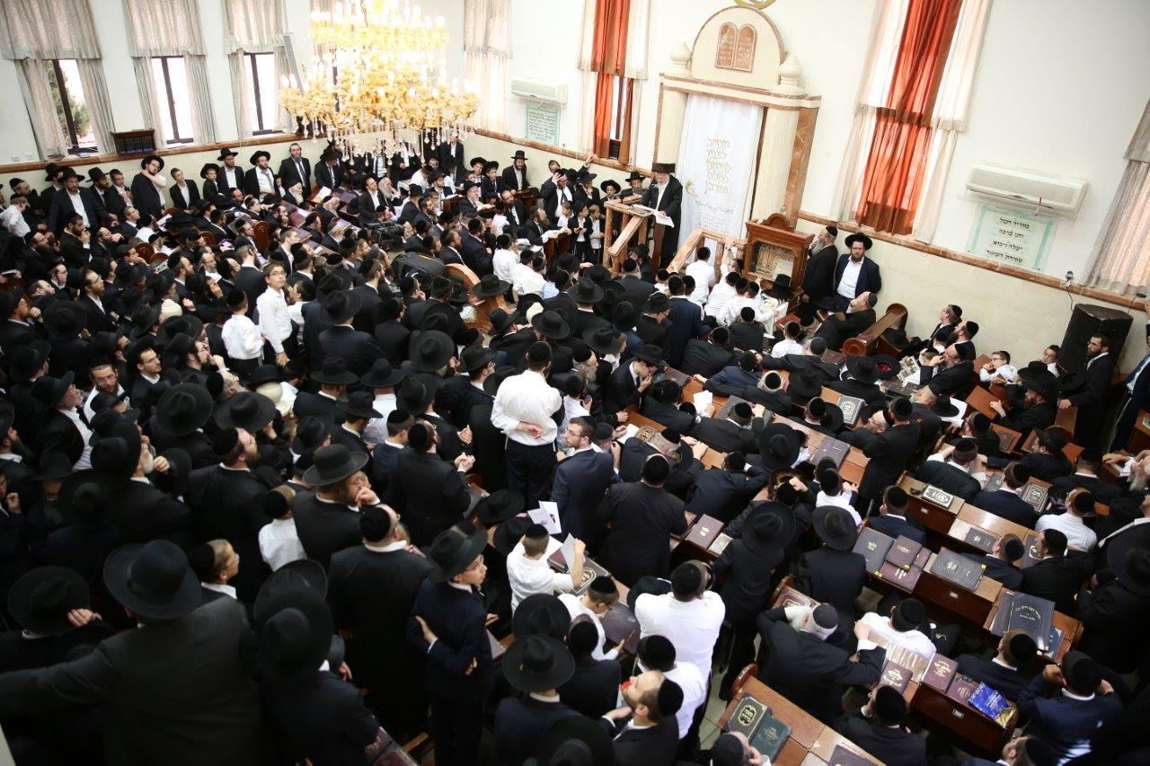 צפו: מעמד "הקבלת פני רבו" אצל הגר"ש אוירבך