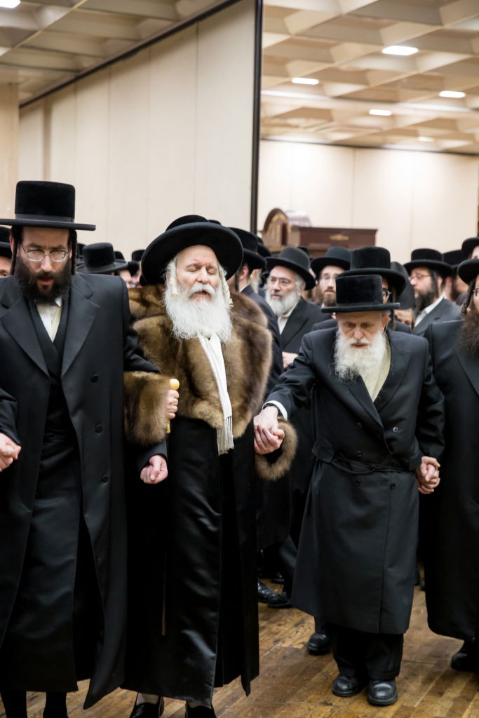 מראות הקודש מחג הפסח בבאבוב • תיעוד