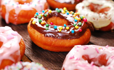 כמה סופגניות אפשר לאכול ב-34 שניות? צפו