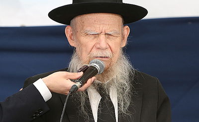 רבי גרשון אדלשטיין: "יש יצר הרע לדעת נייעס, אפשר להיגמל"