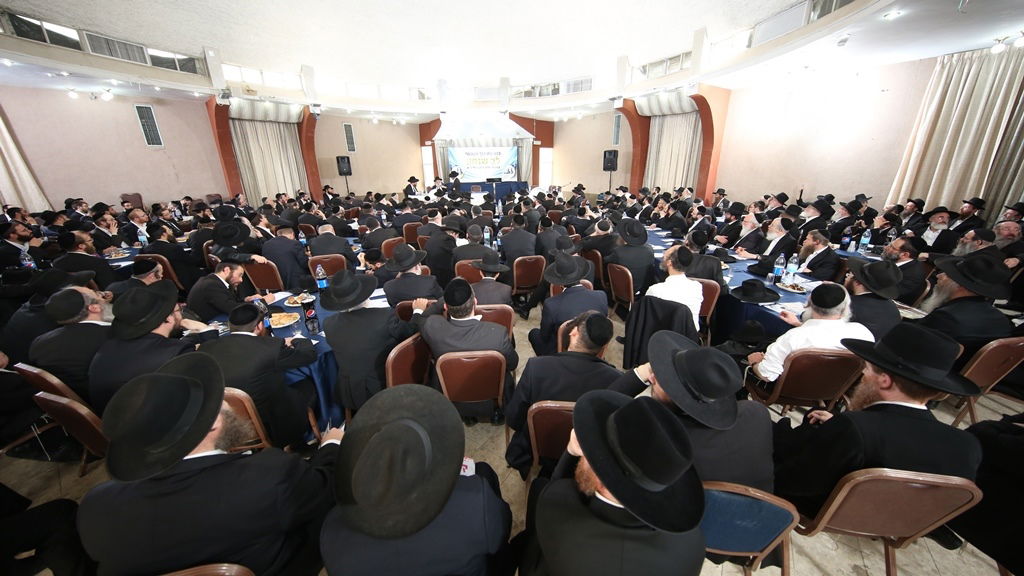 רבי גרשון אדלשטיין: "יש יצר הרע לדעת נייעס, אפשר להיגמל"