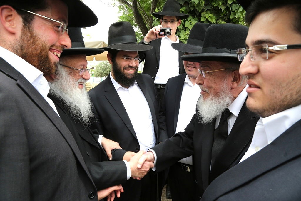 רבי גרשון אדלשטיין: "יש יצר הרע לדעת נייעס, אפשר להיגמל"