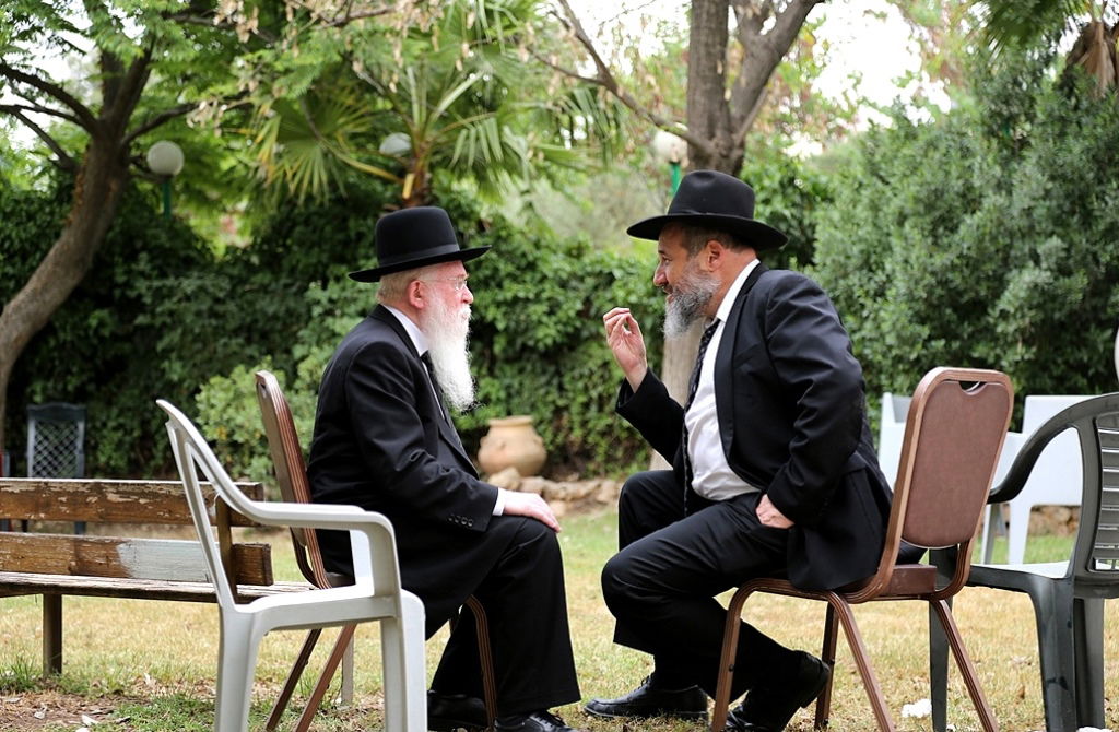 רבי גרשון אדלשטיין: "יש יצר הרע לדעת נייעס, אפשר להיגמל"