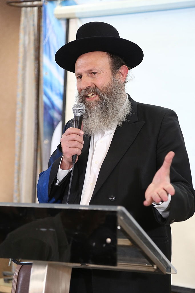 רבי גרשון אדלשטיין: "יש יצר הרע לדעת נייעס, אפשר להיגמל"