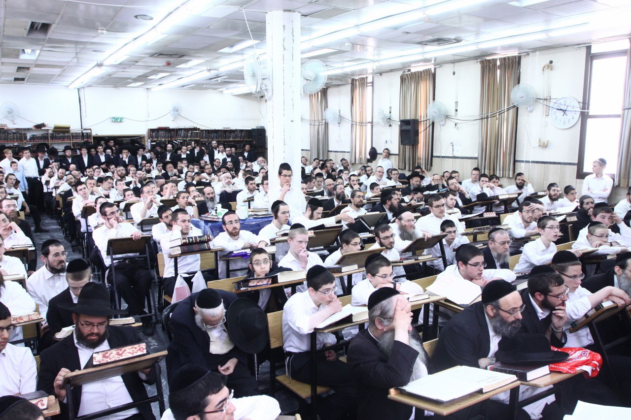 רבי גרשון אדלשטיין: "יש יצר הרע לדעת נייעס, אפשר להיגמל"