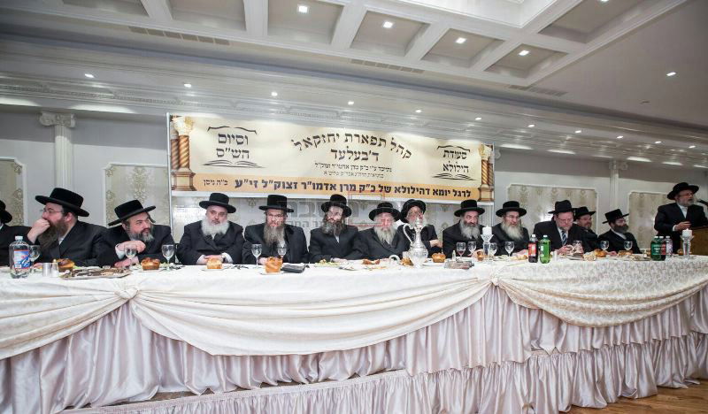 הילולת כ"ק האדמו"ר מבעלעד אצל בנו. צפו