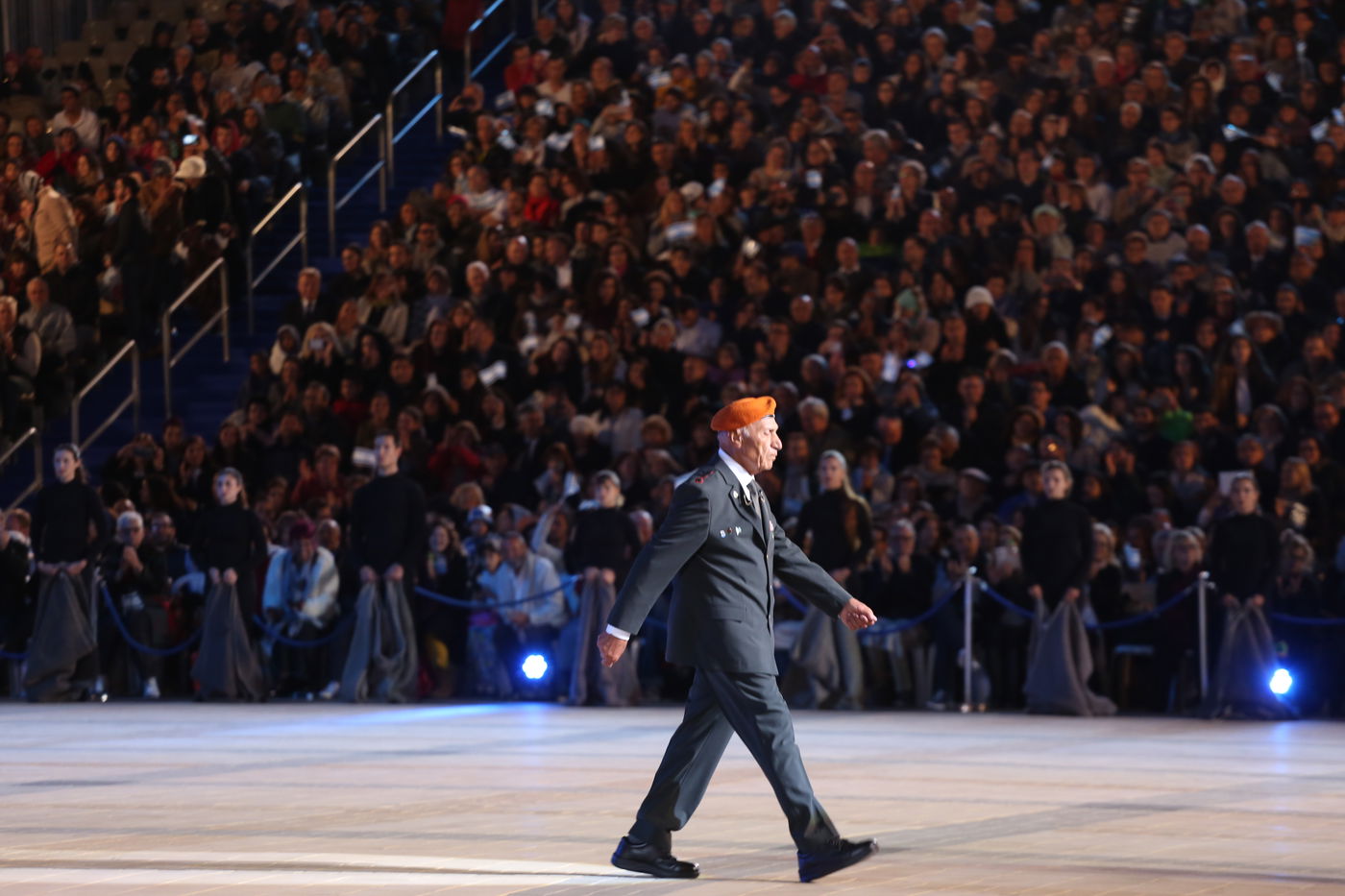 גלרית ענק: טקס יום העצמאות בהר הרצל