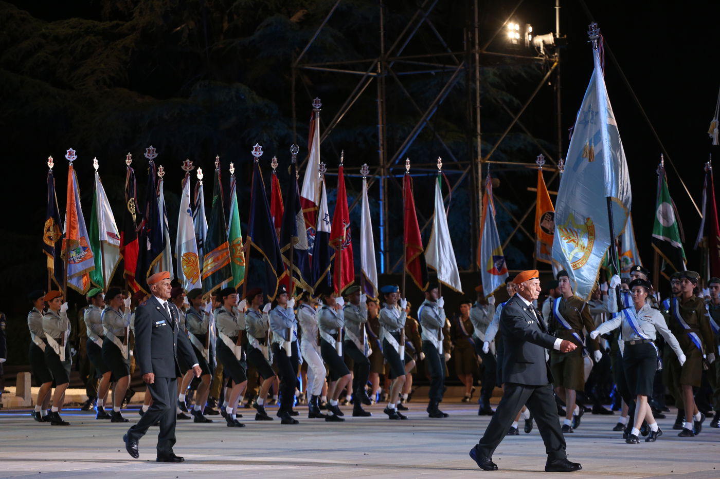 גלרית ענק: טקס יום העצמאות בהר הרצל