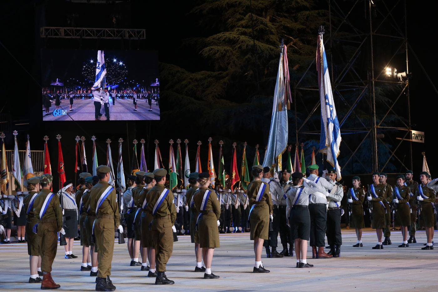 גלרית ענק: טקס יום העצמאות בהר הרצל