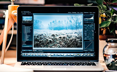 סרטון ויראלי: נפטר מהמחשב הישן שלו - בפיצוץ