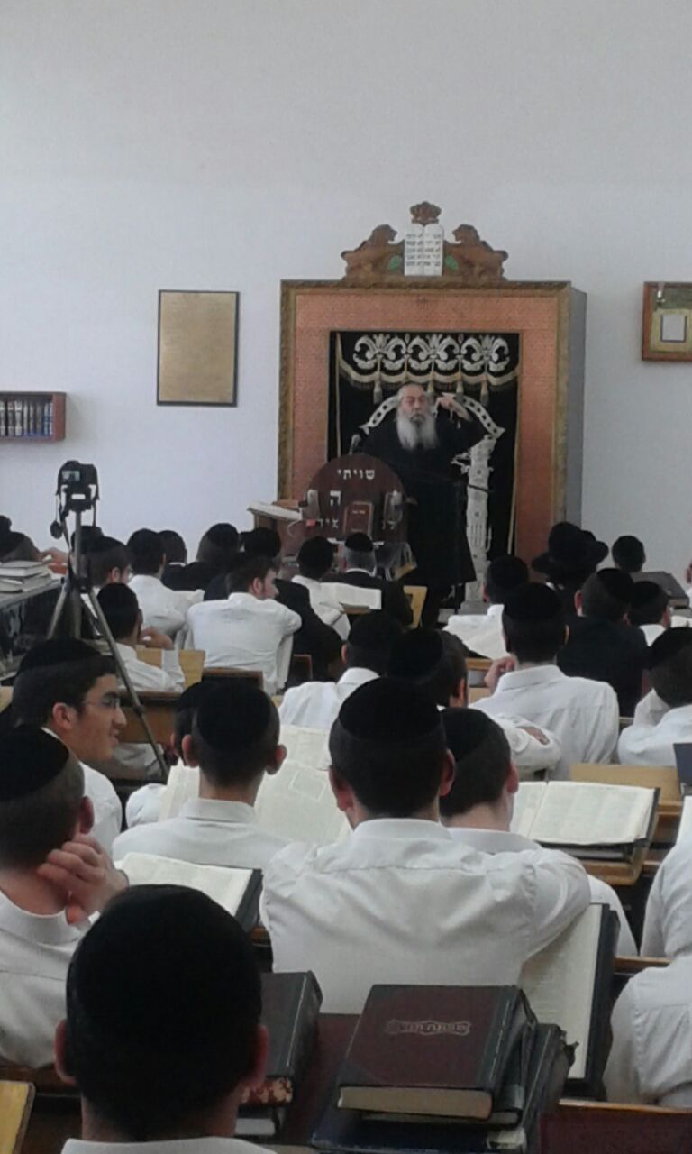 ראש ישיבת "אור אלחנן" הפתיע את תלמידיו ובא למסור 'שיעור כללי'