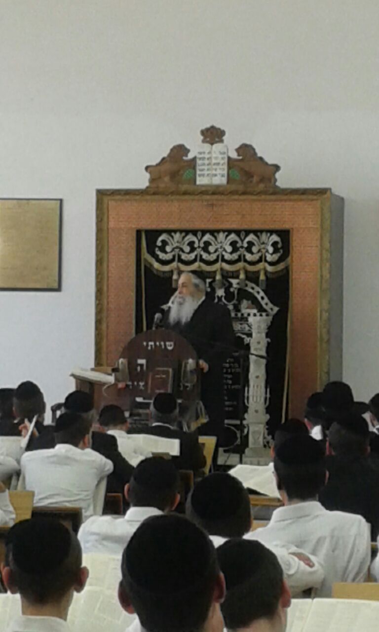 ראש ישיבת "אור אלחנן" הפתיע את תלמידיו ובא למסור 'שיעור כללי'