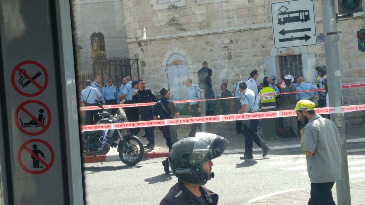 צעיר חרדי נדקר ונפצע קל, המחבל נוטרל ונעצר