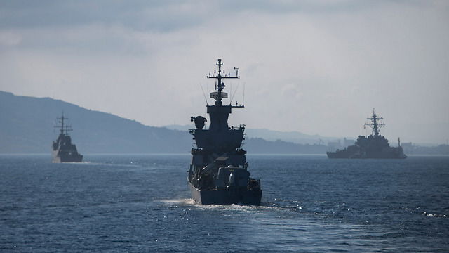 צפו: לוחמי הים השתלטו על ספינה עם מחבלים