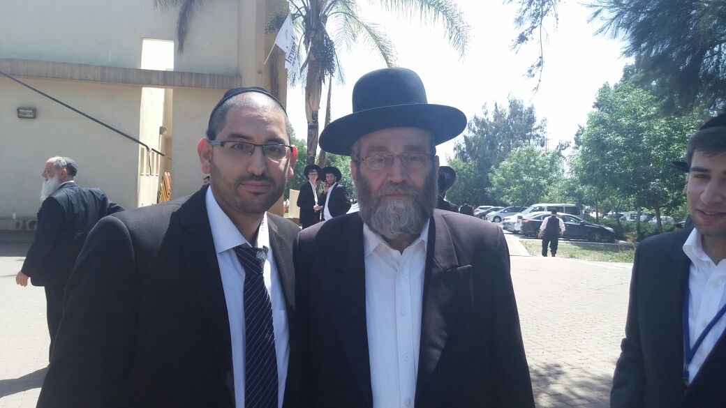 מלכיאל אלבז עם גפני