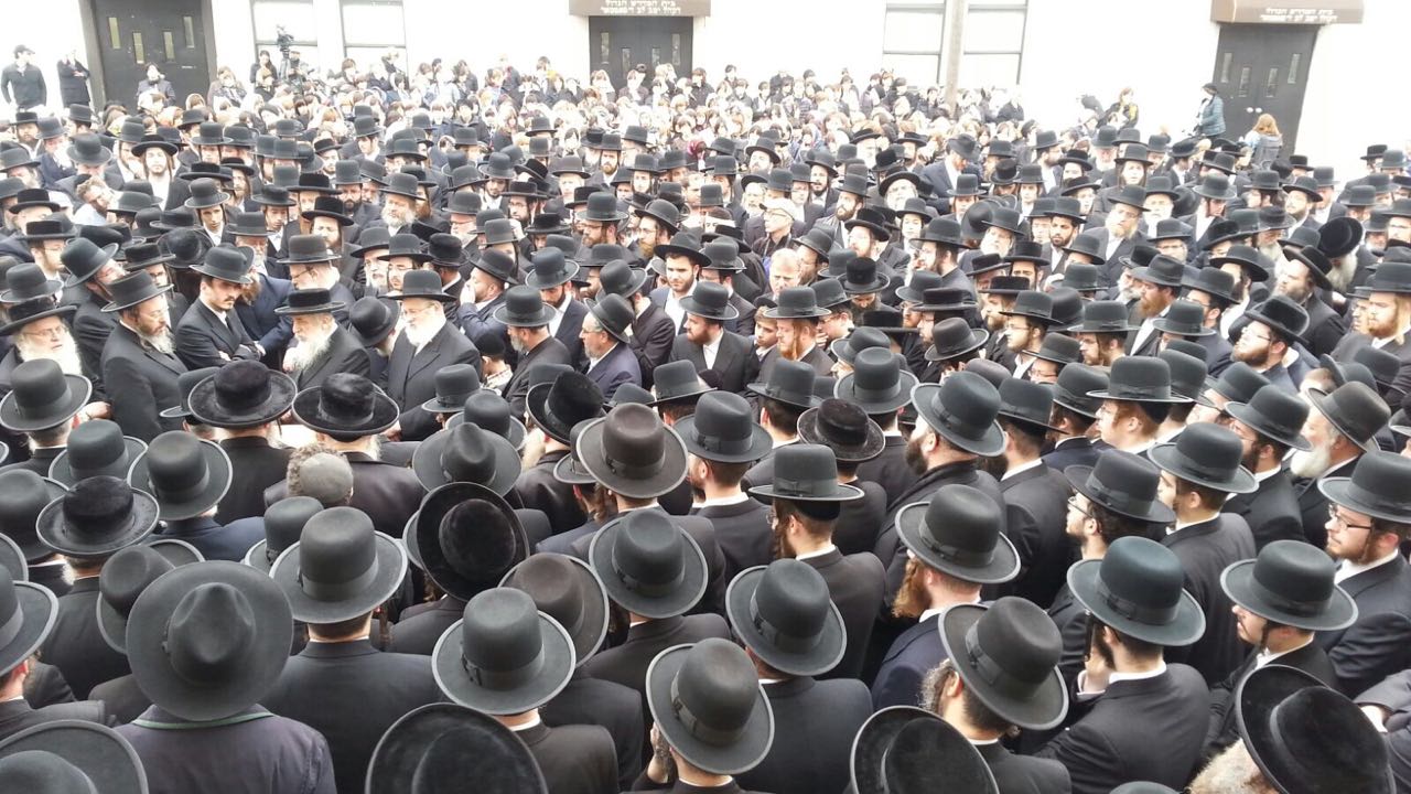 בן האדמו"ר זעק: "למה השם עשה לנו ככה?"