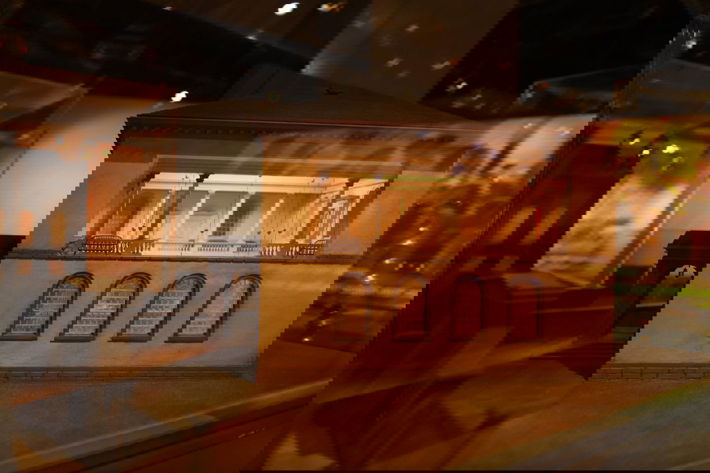 תערוכה חדשה: בתי כנסת מרהיבים מסביב לעולם