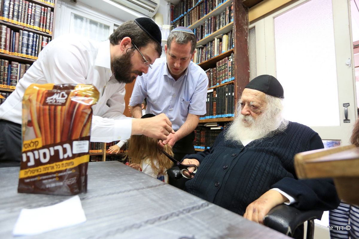 גלריה: הילדים שזכו לחלאקה אצל שר התורה