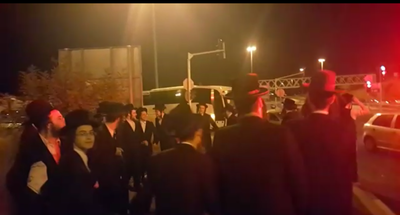 האוטובוס התנגש במשאית, הנוסעים רקדו עם הנהג