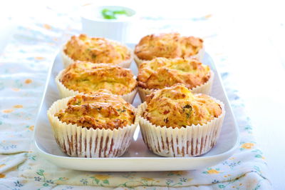 מאפינס גבינה עם 3 תוספות לבחירה