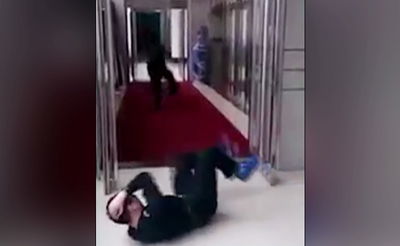 צפו: איך הגיב המאבטח למתיחת הירי?