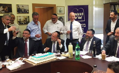 דרעי ללפיד: "מברוק על הכלה הגרוזינית" • צפו