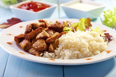 שווארמה ברוטב עגבניות ואורז