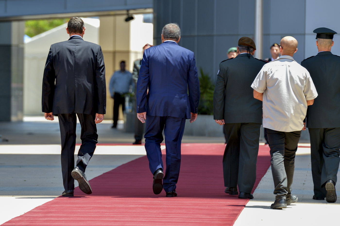 איווט ליברמן נכנס לתפקידו במשרד הביטחון