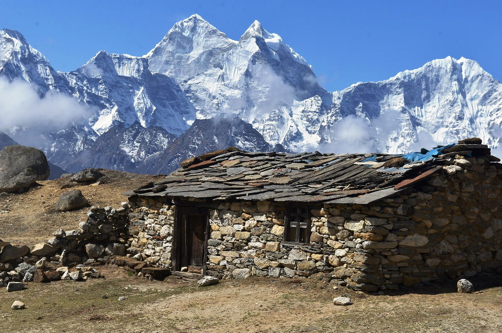 תיעוד עוצר נשימה: מאיר אלפסי בגג העולם