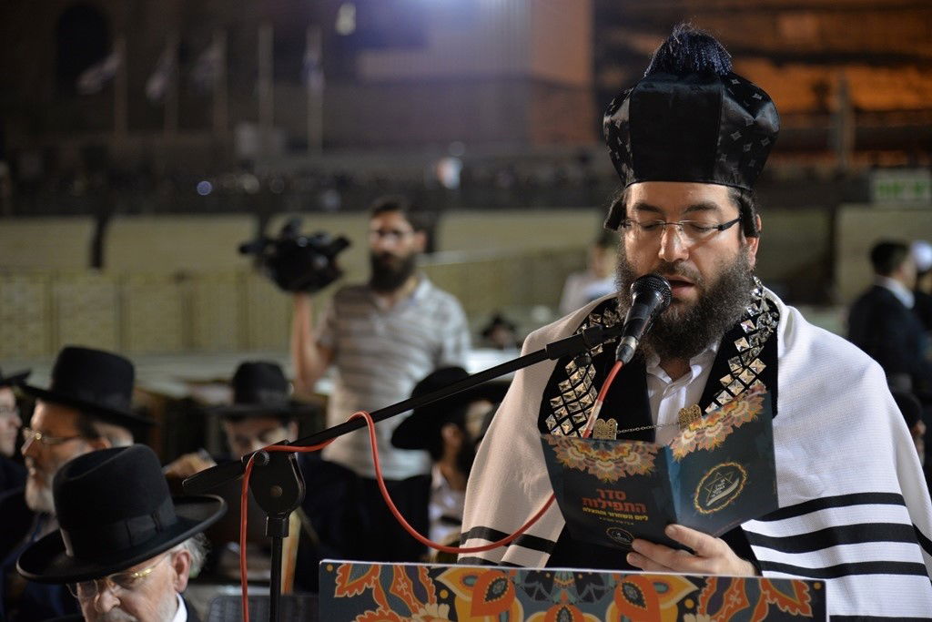 מעמד תפילה מרגש במלאת 71 שנים לתבוסת גרמניה הנאצית