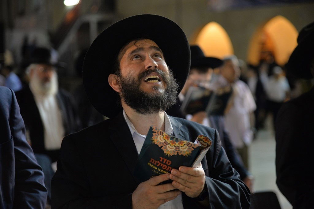 מעמד תפילה מרגש במלאת 71 שנים לתבוסת גרמניה הנאצית