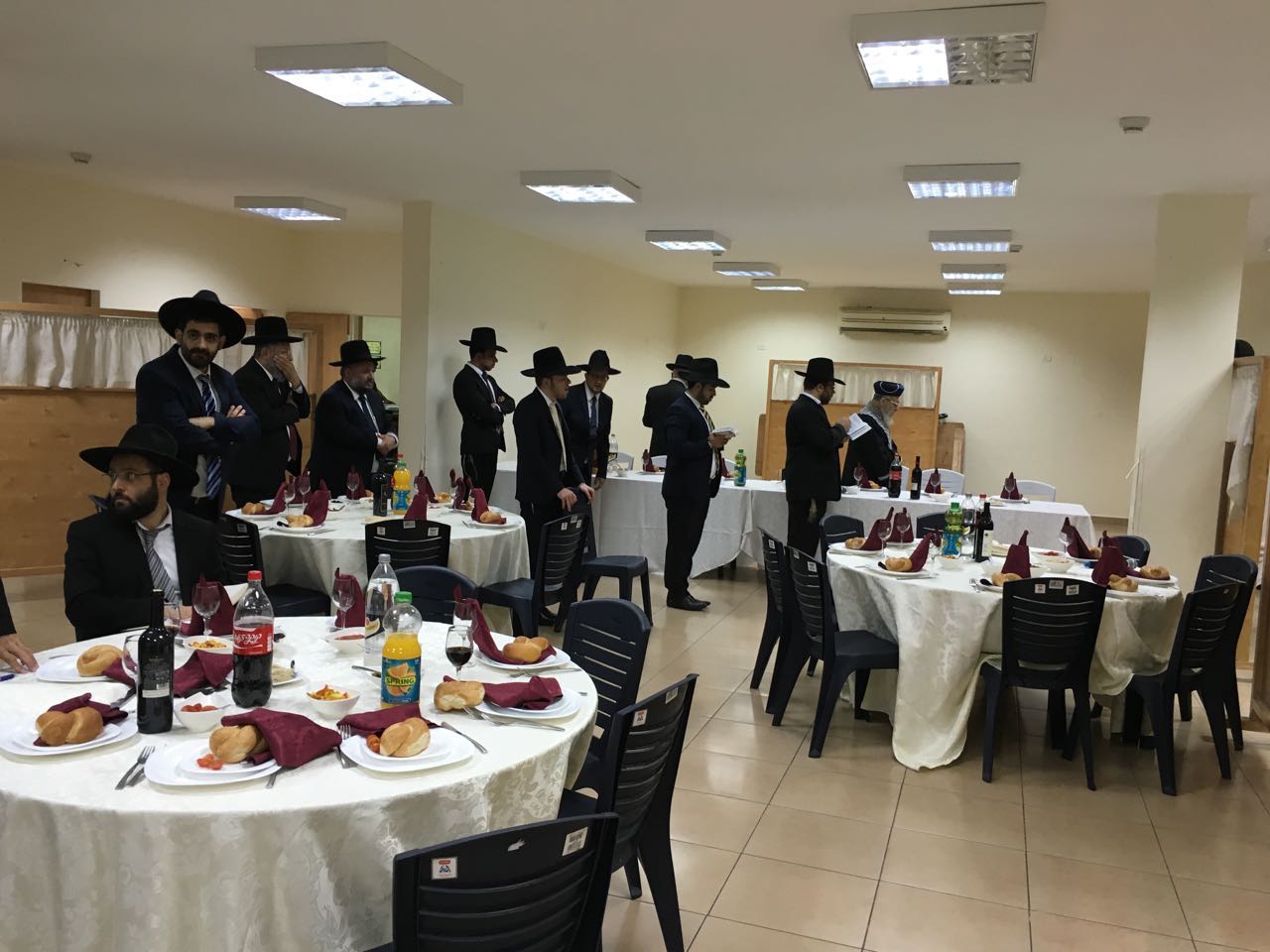 הדיינים חגגו שבע ברכות לראשון לציון הגר"י יוסף • תיעוד