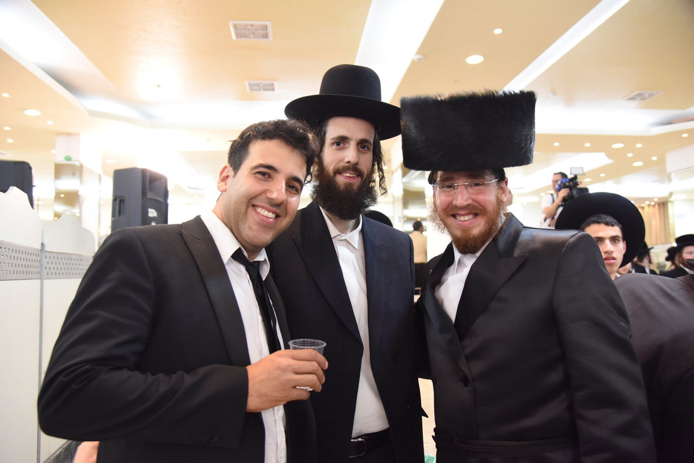 בר מצווה לבנו של רובי בנט • תיעוד ענק