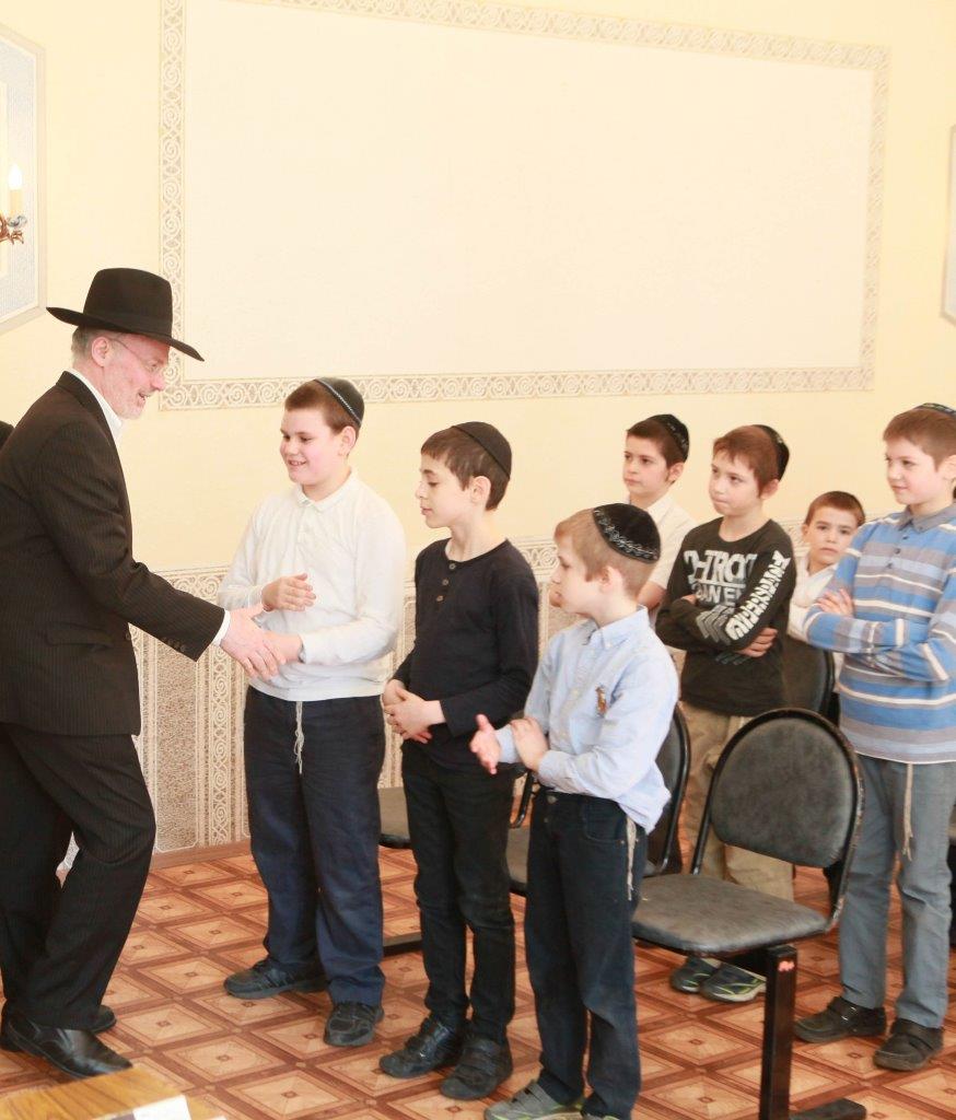 אלפי ילדים בכל העולם משלימים לימוד 6.250.000 פרקי תהילים לזכר קדושי השואה