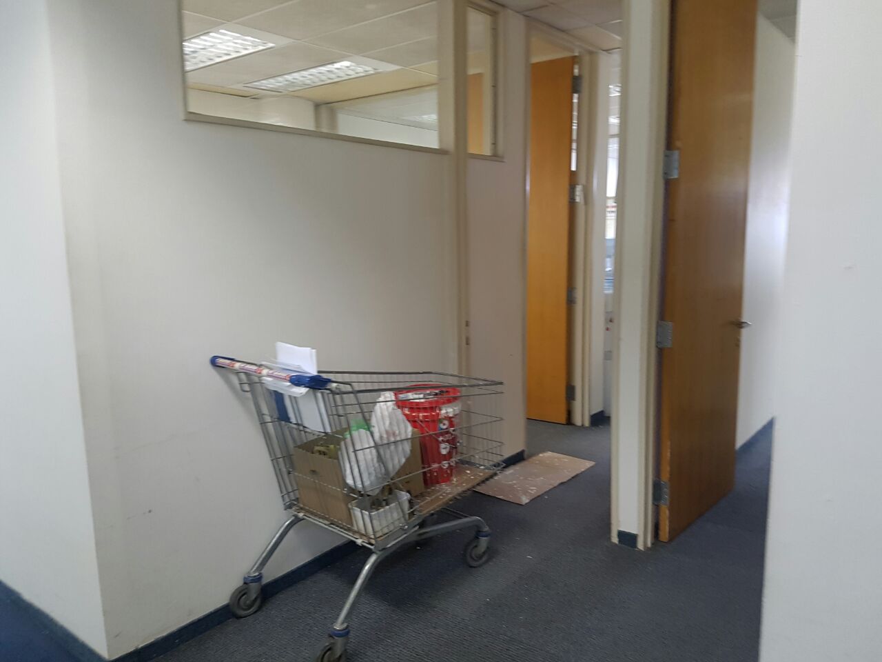 הלשכה של קלרמן מפונית לטובת פינדרוס