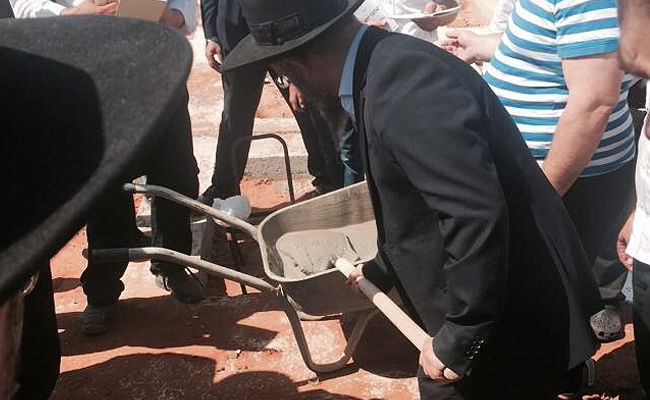 משפחת לסרי קמה מהשבעה ועלתה לקבר בנם