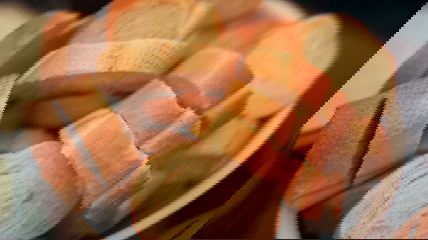 פיצויים לעובד המאפייה שפוטר. אילוסטרציה