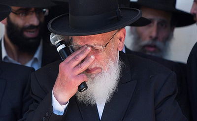 צפו: ההספד המרגש של נשיא המועצת הגר"ש כהן על רעייתו ע"ה