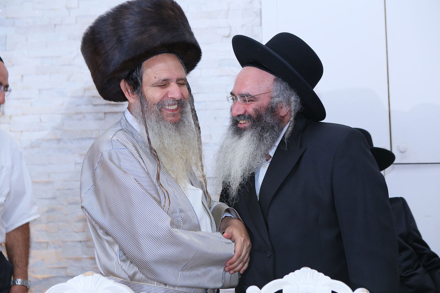 צפו: שמחת בר המצווה לנכד הרב שלום ארוש